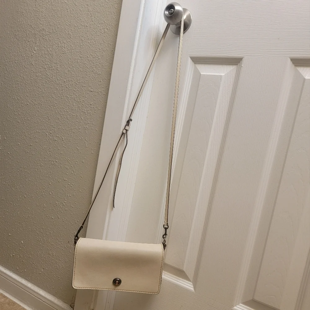 COACH 1941 CHALK WHITE GLOVETANNED LEATHER CROSSBODY BAG PURSE